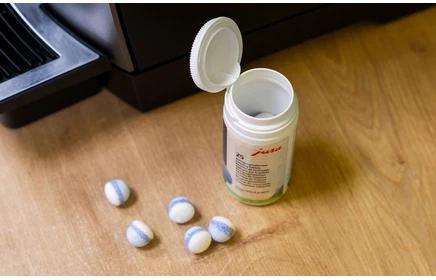 Zdjęcie artykułu blogowego: Jak używać tabletek do czyszczenia ekspresu? Poradnik krok po kroku