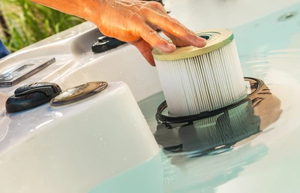 Zdjęcie artykułu blogowego: Jaki filtr do jacuzzi? Jak wybrać najlepsze rozwiązanie?