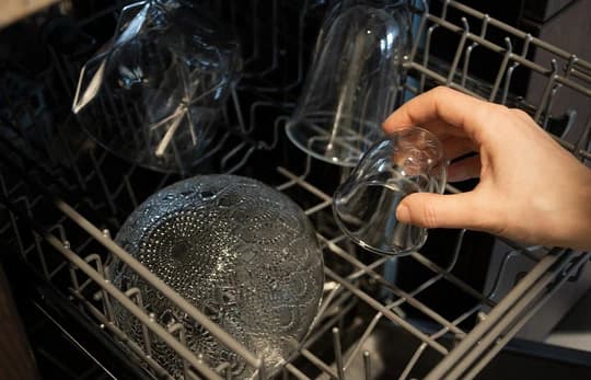 Czy szklanki termiczne można myć w zmywarce?