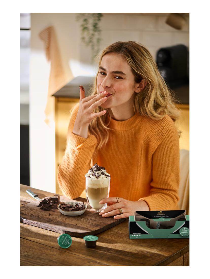 Kawa kapsułki Tchibo Cafissimo Espresso Irish Cream 80 szt. + stojak w zestawie